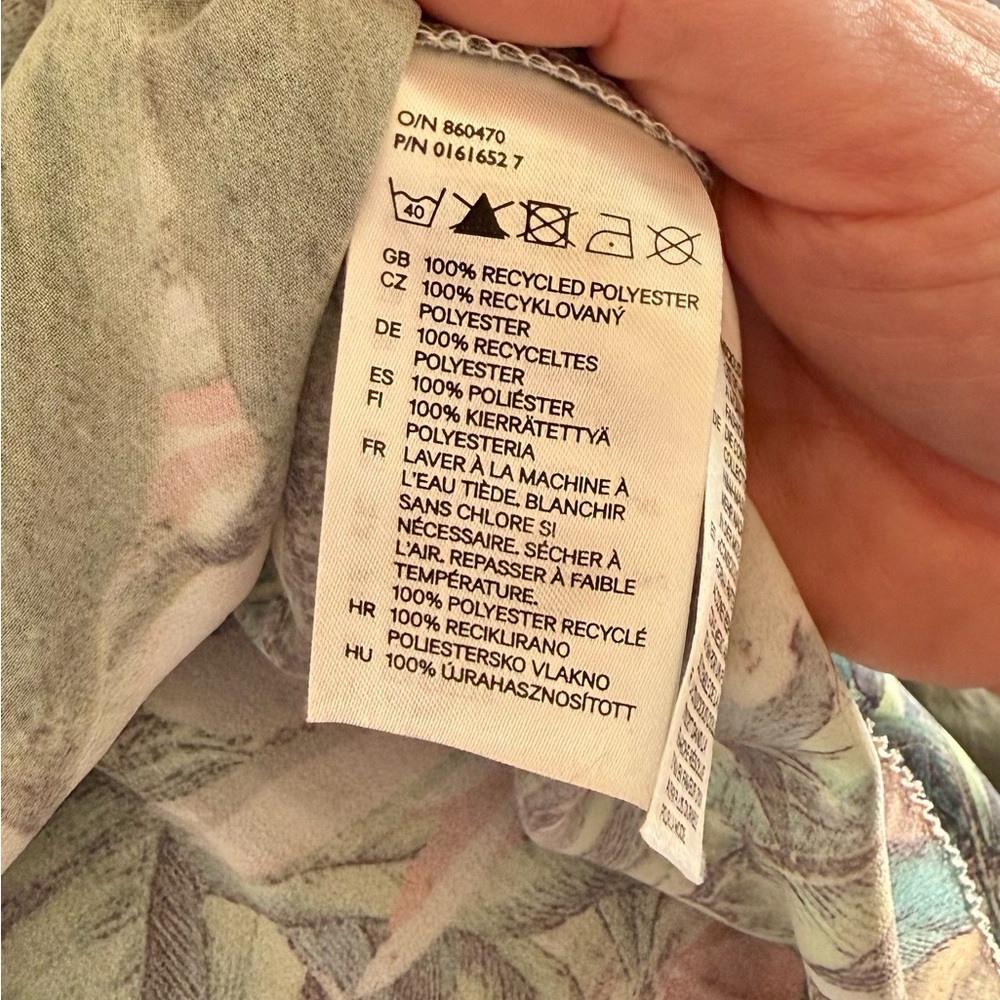 H & M Conscious Collection Tropical Button-Up Sleeveless Blouse Sz 6-8 High Low - Picture 12 of 12
